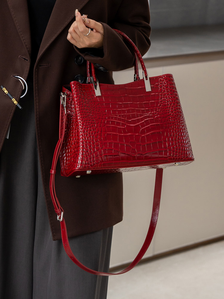 Aidrani Women Crocodile Print  - Leatherwork Designs 评论和价格
